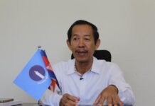 លោក រ៉ុង ឈុន ចាត់ទុកសារព្រមានរំលាយបក្សភ្លើងទៀនជាថ្មីថាជាការគំរាមខាងនយោបាយ